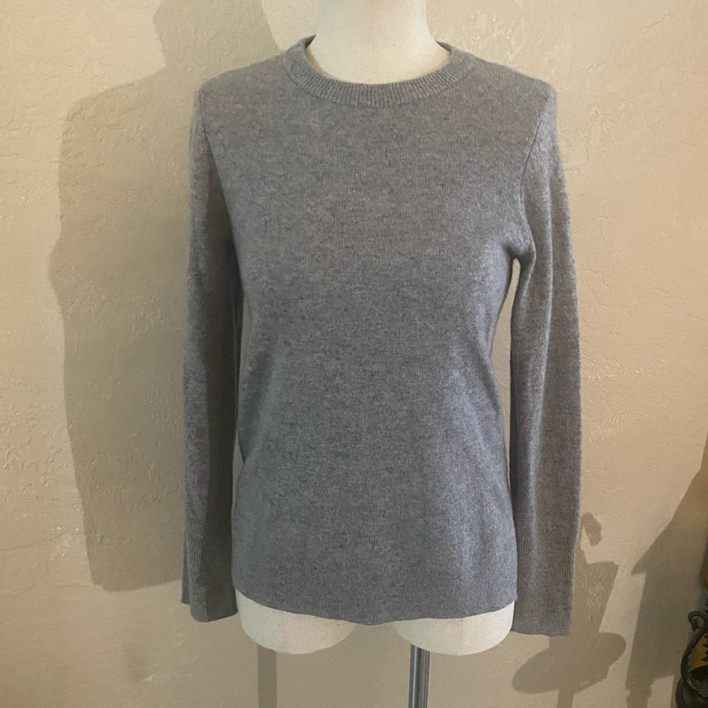 Halogen Gray Cashmere Sweater Sz XS NWT - Picture 2 of 10